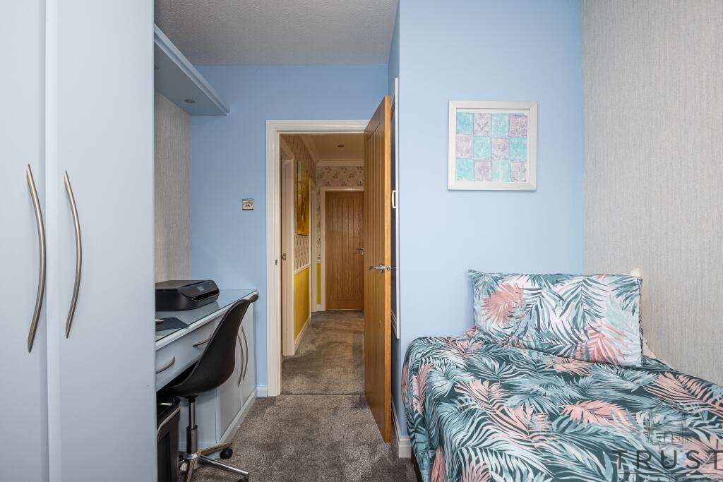 Additional image 39 of Manor Park Gardens, Gomersal BD19 4BA