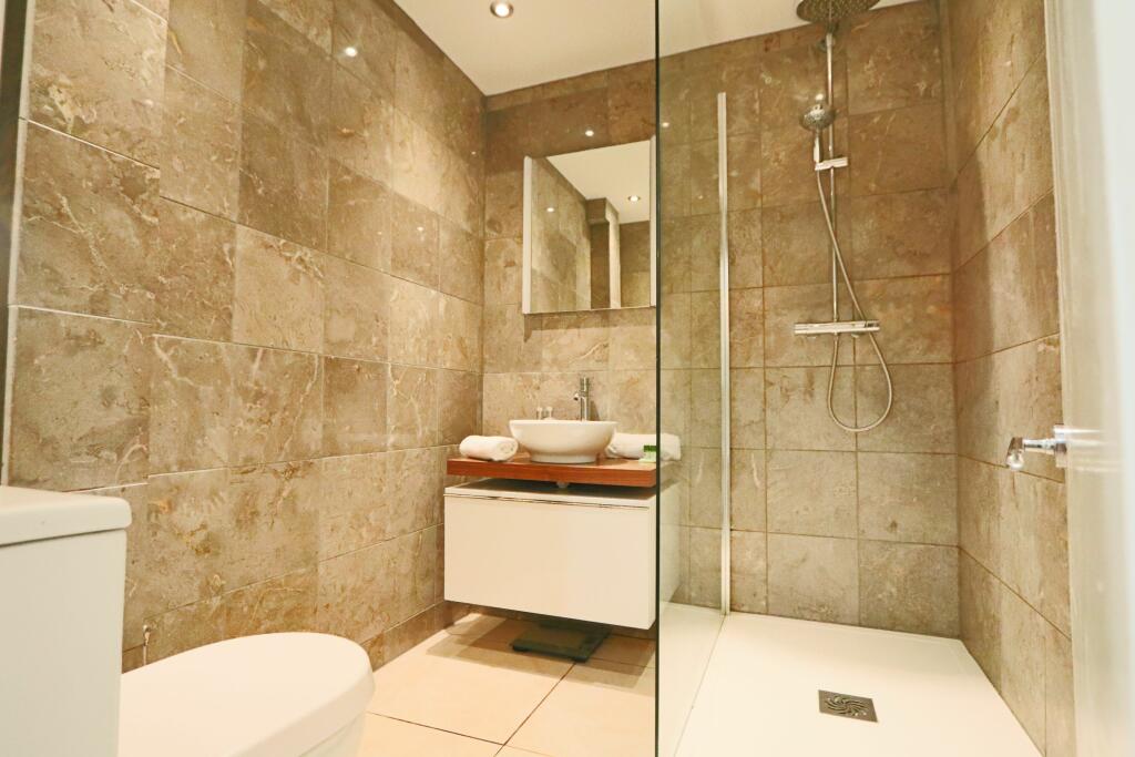 Additional image 13 of Basement Flat,  Meridian Place, Bristol