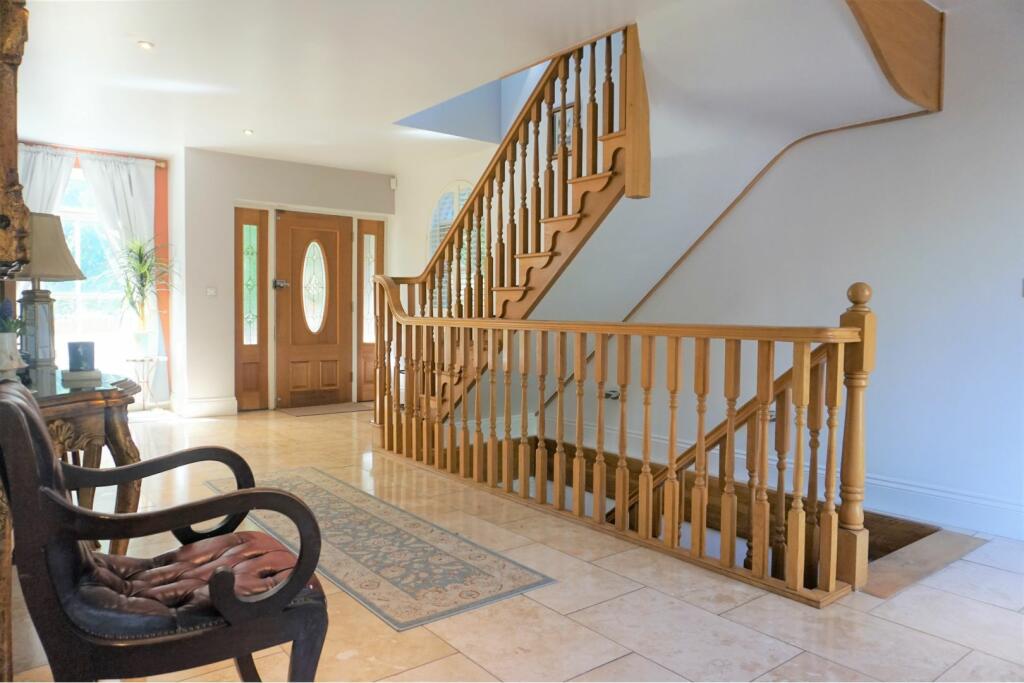 Additional image 31 of Susan Wood, chislehurst, BR7