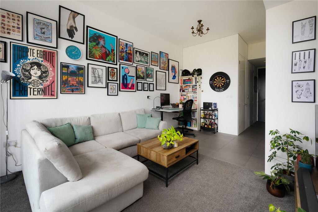 Additional image 17 of Lake Shore Drive, BRISTOL, BS13