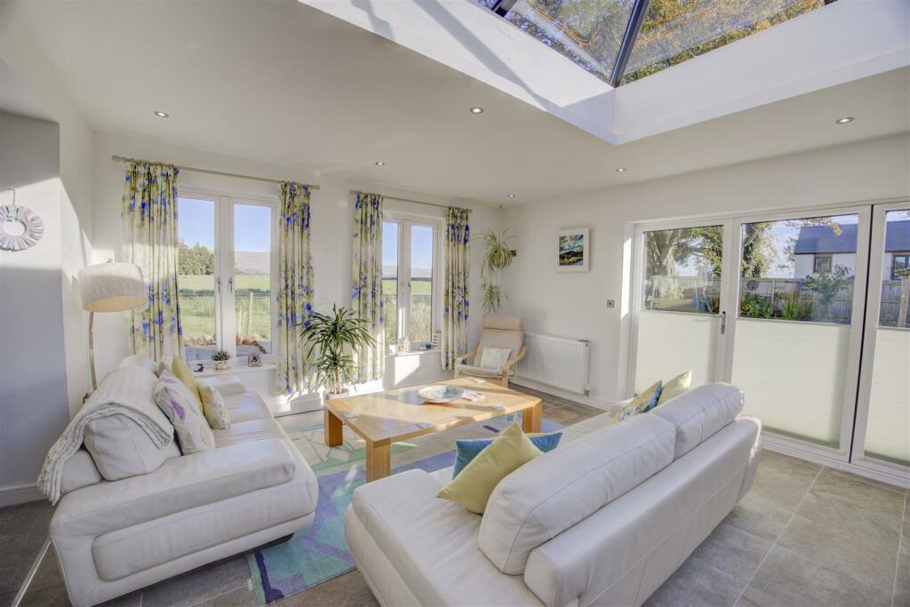 Additional image 4 of Winskill