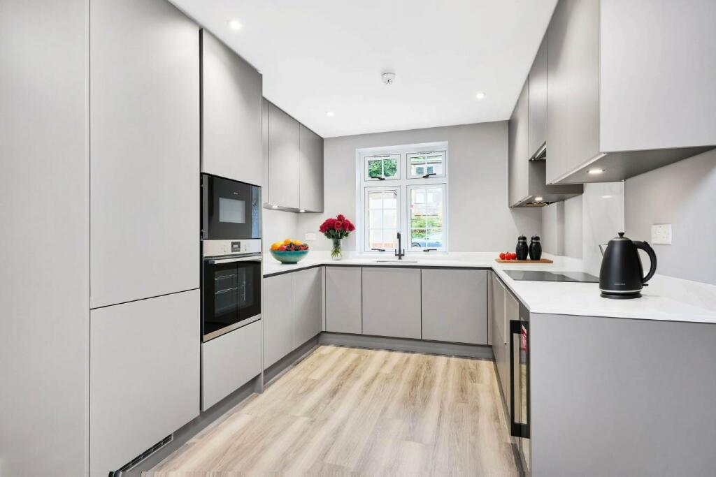 Additional image 10 of Bromley Avenue, Bromley