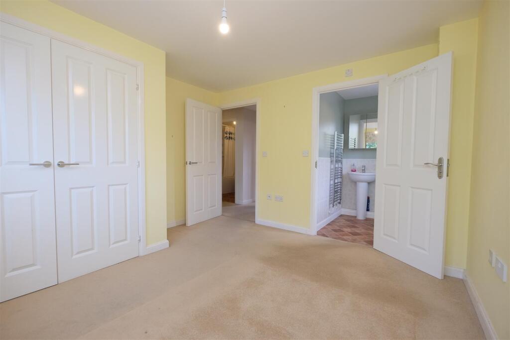 Additional image 13 of 2 BED | 2 BATH | SHIREHAMPTON