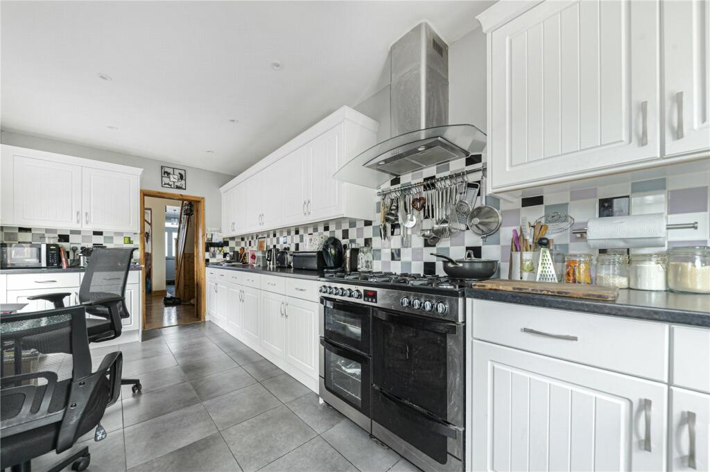 Additional image 12 of Victoria Road, Bromley, BR2