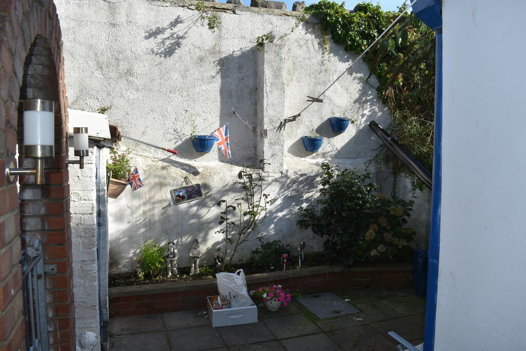 Additional image 11 of Alma Street