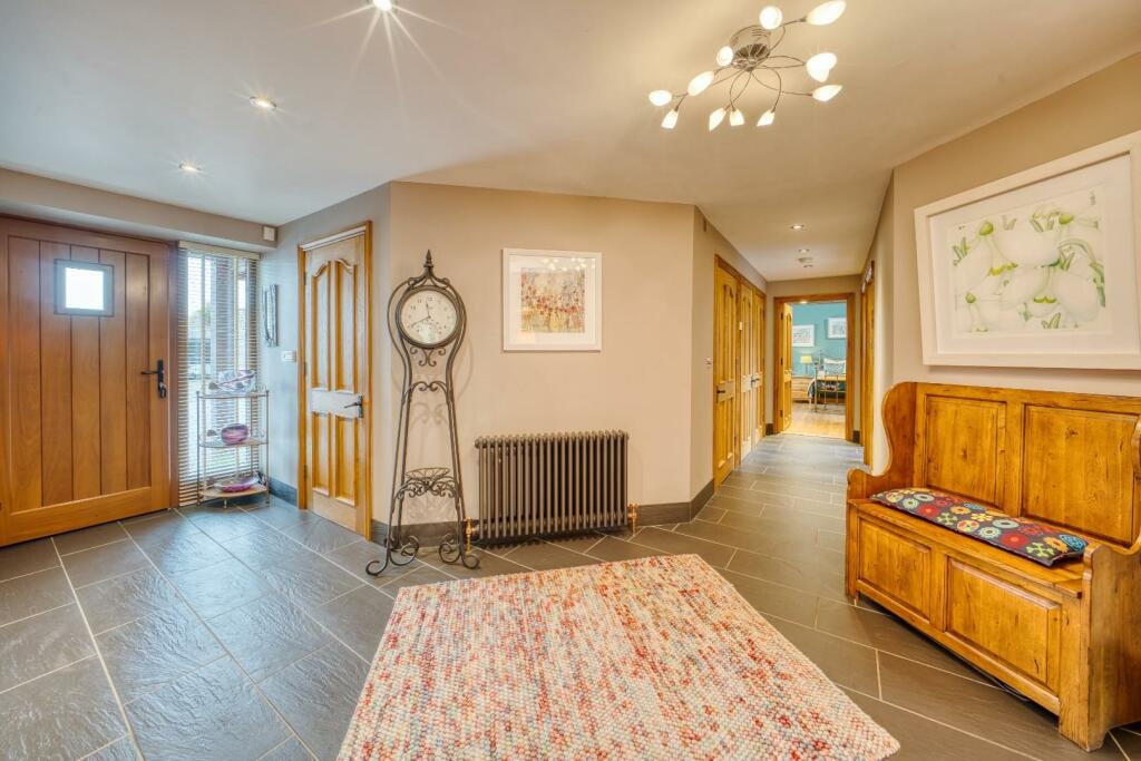 Additional image 7 of Views over Cleeve's countryside with annex