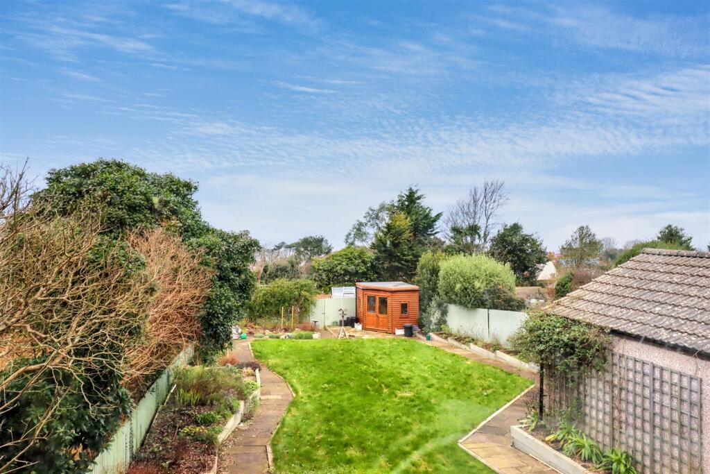 Additional image 20 of Nestled along a much admired Road in Upper Clevedon.