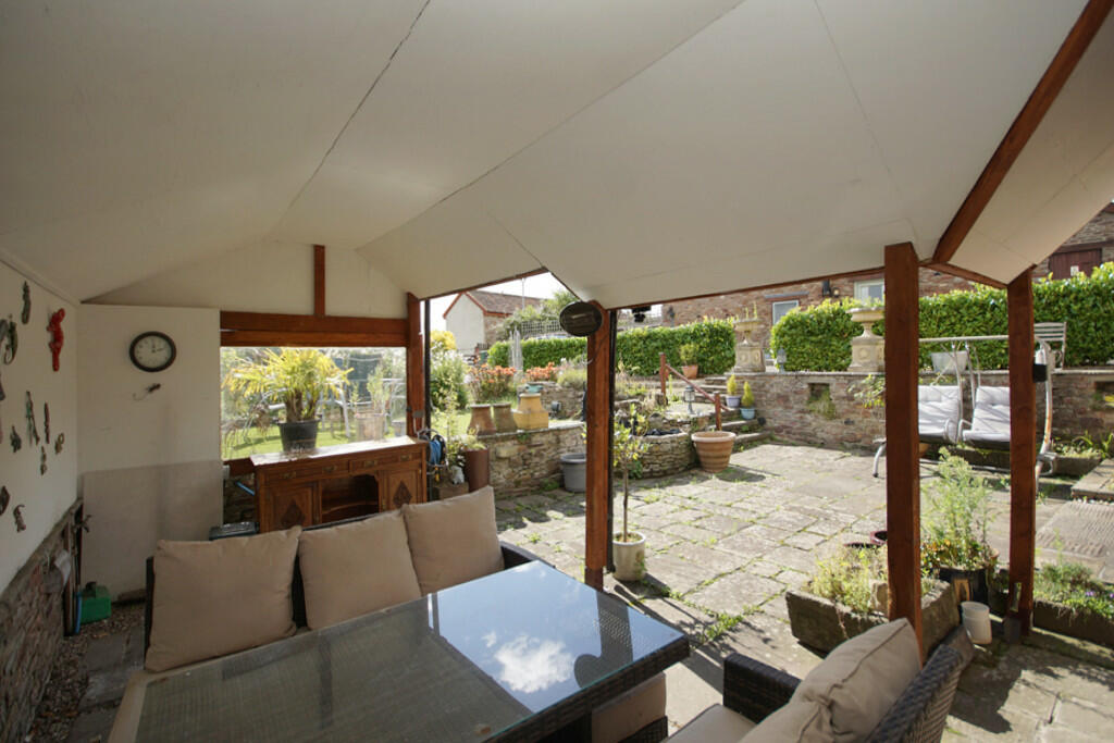Additional image 18 of Westerleigh Road, Henfield