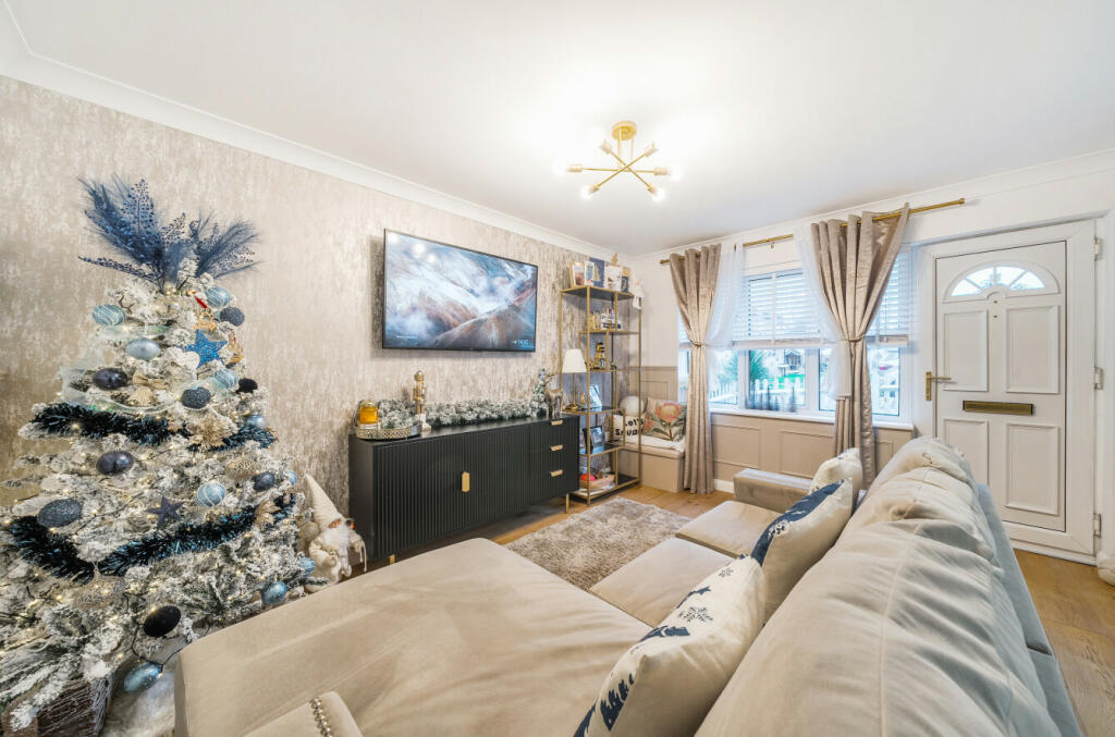 Additional image 3 of Brickfield Farm Gardens, Farnborough, Orpington, Kent, BR6