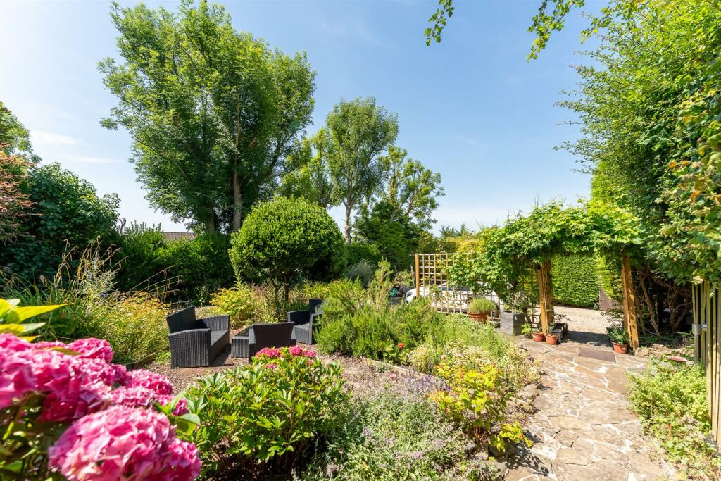 Additional image 4 of Eastfield Road, Hutton - EXQUISITE DETACHED HOME
