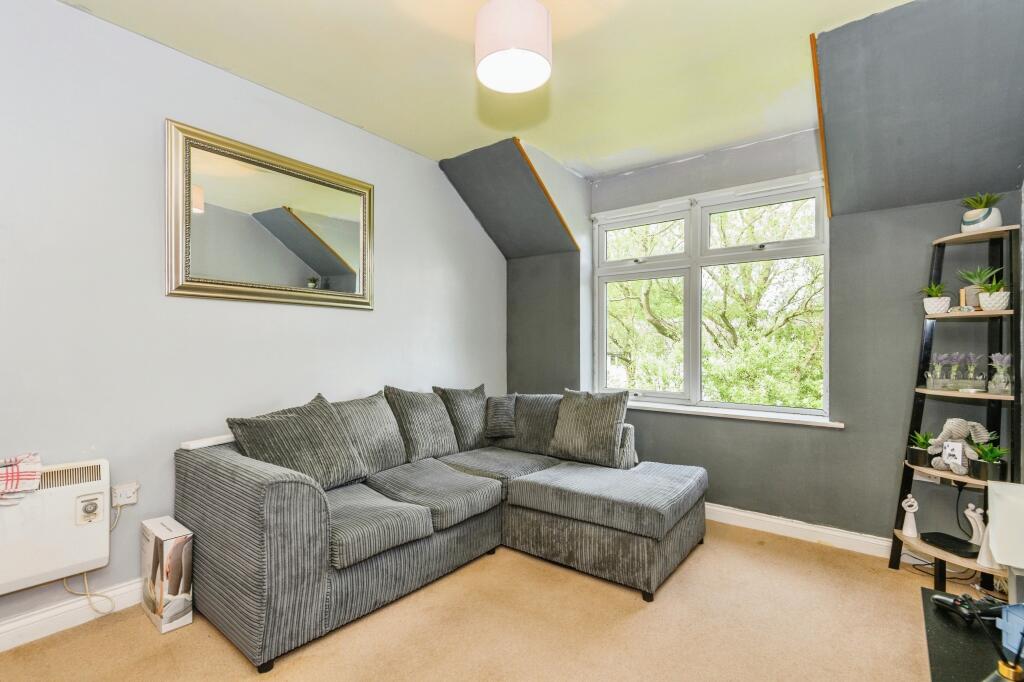 Additional image 8 of 21 The Plantations, Bradford, BD12