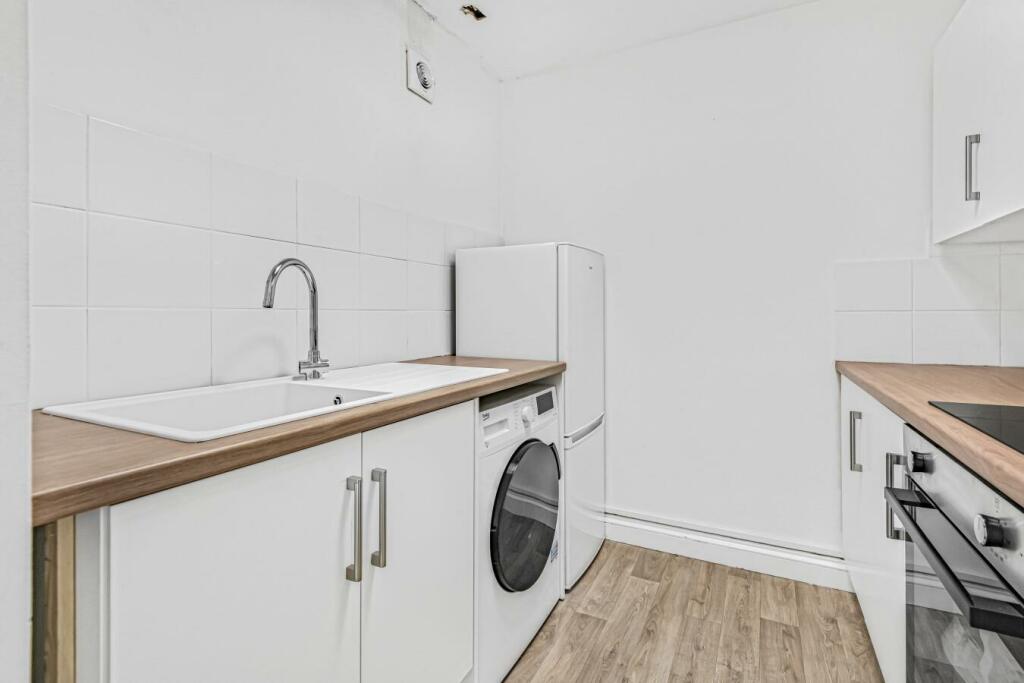 Additional image 3 of Delves Close, Ringmer, BN8 5EW