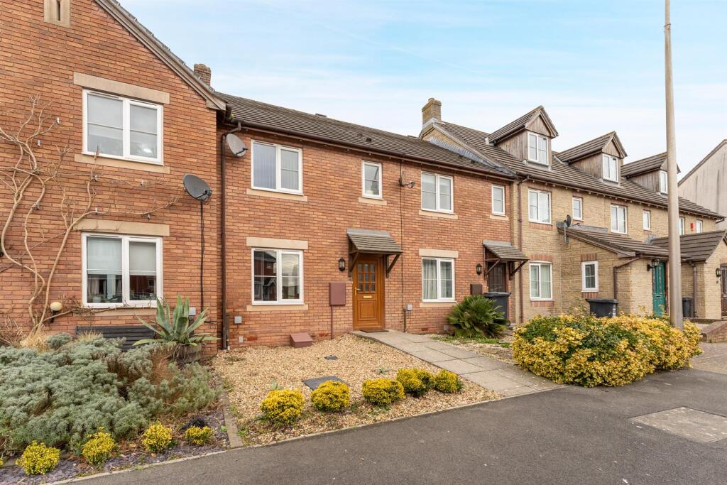 Additional image 18 of The Avenue, St. Georges - BEAUTIFUL HOUSE WITH GARAGE