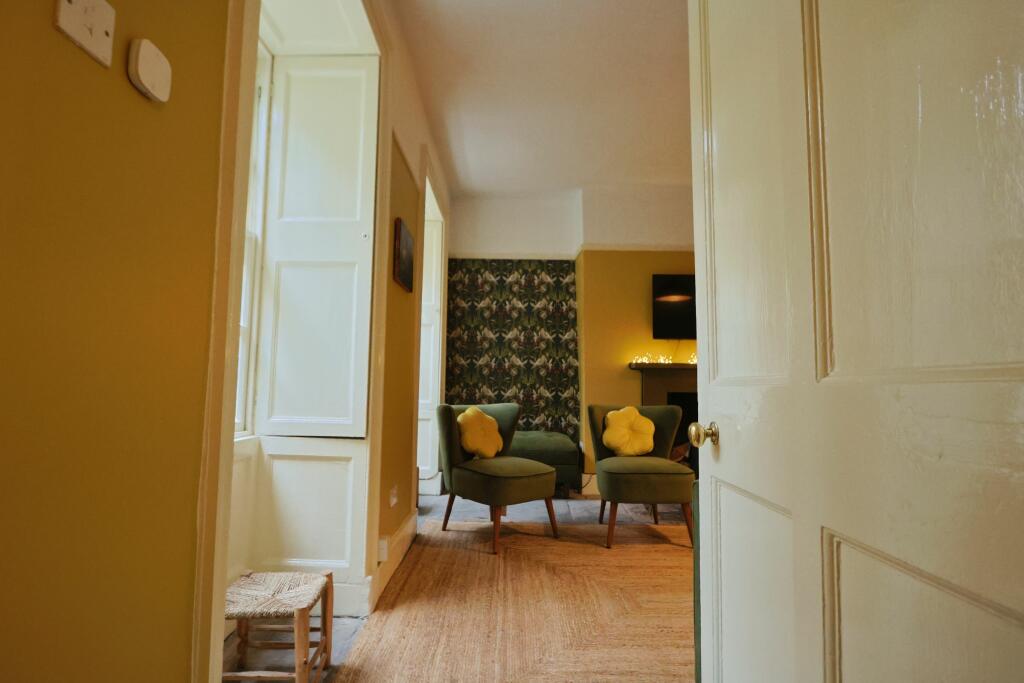 Additional image 8 of Basement Flat,  Caledonia Place, Bristol