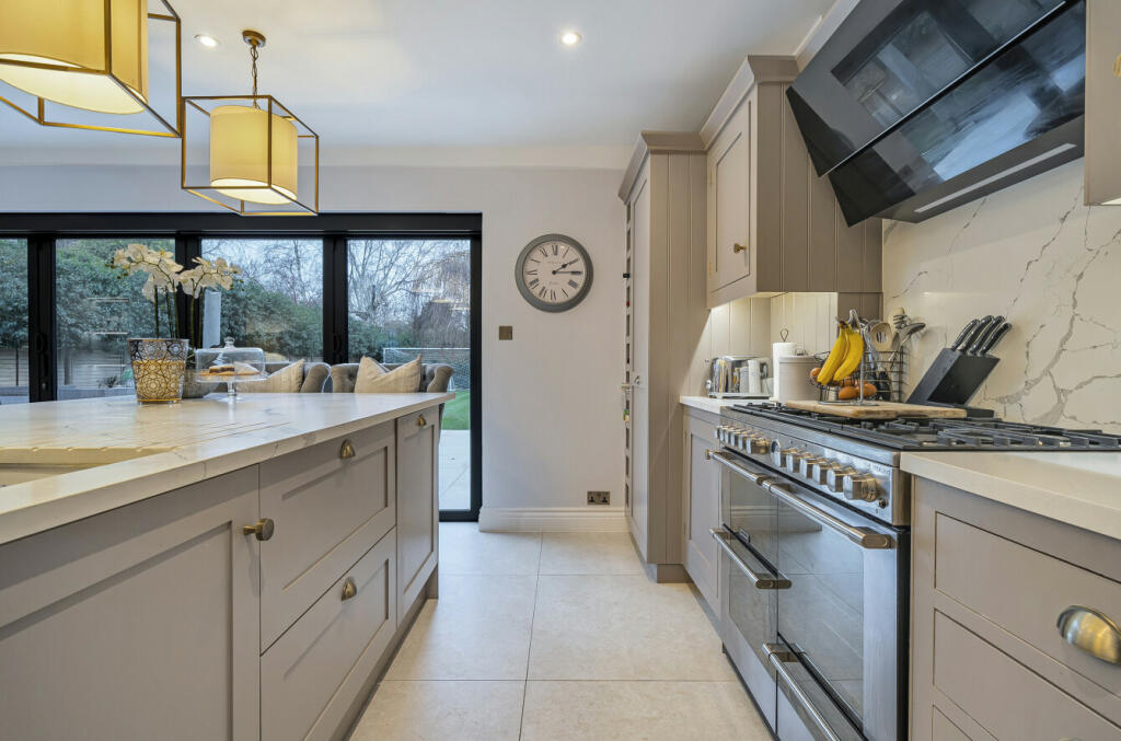 Additional image 13 of Sutherland Avenue, Petts Wood, BR5