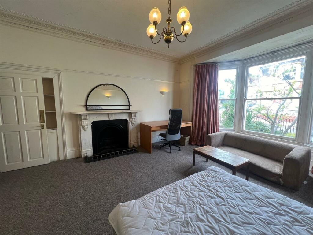 Additional image 12 of Mixed-use Investment Opportunity in Redland