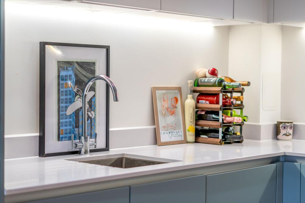 Additional image 8 of Knoll Rise, Orpington, BR6