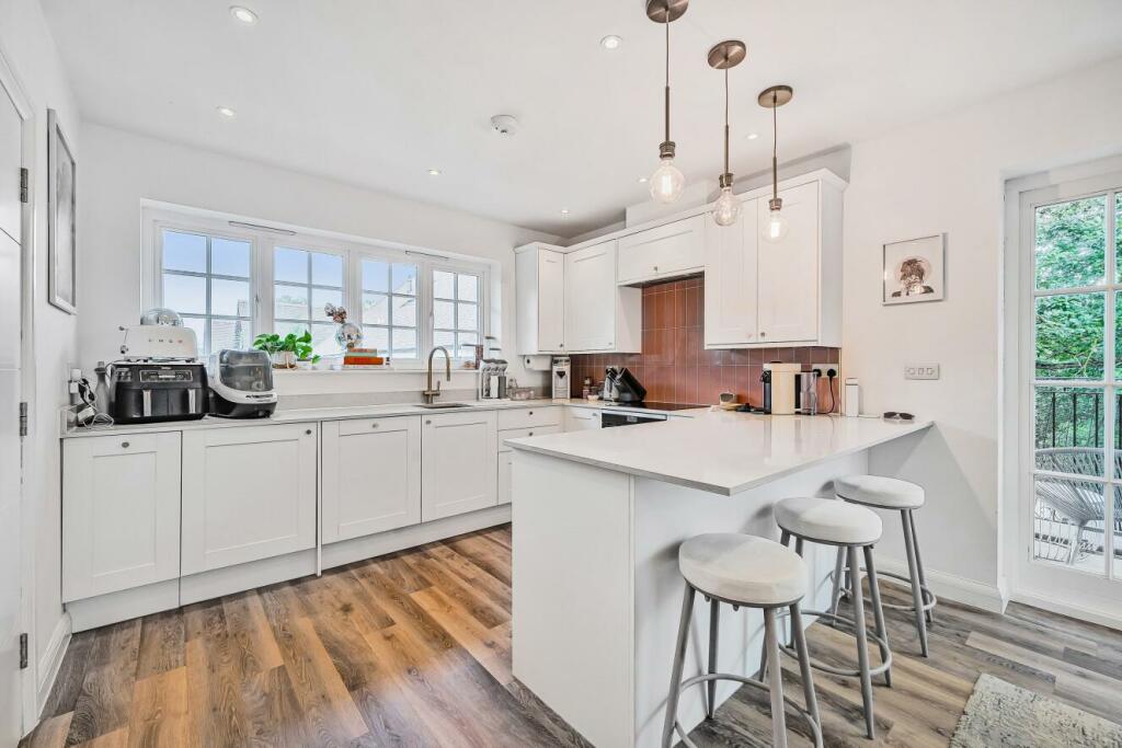 Additional image 18 of The Avenue, Beckenham