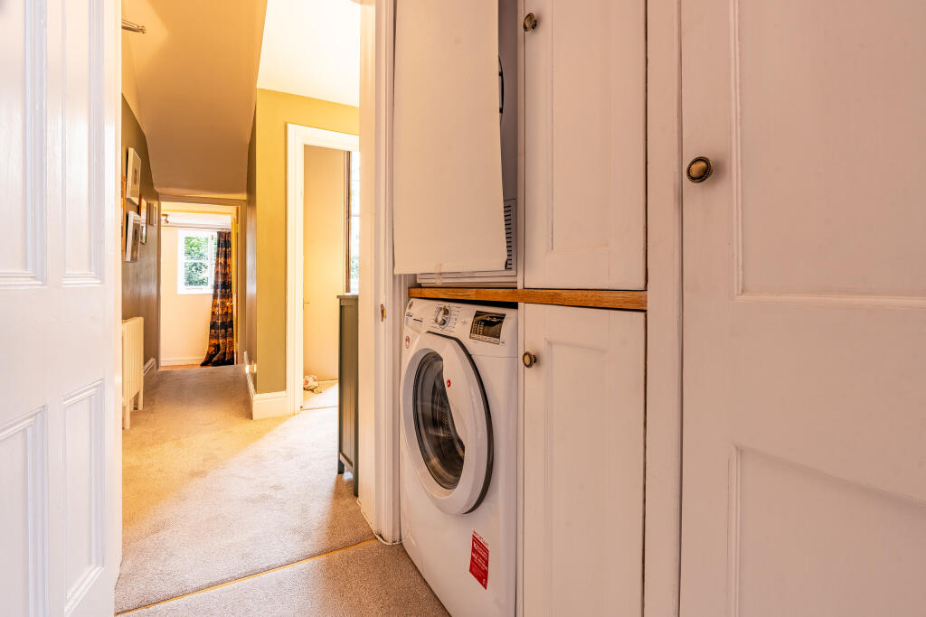 Additional image 12 of Hall Floor Flat, Buckingham Place, Clifton, Bristol, BS8 1LJ