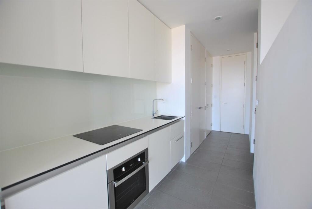 Additional image 2 of Lake Shore Drive, Bristol