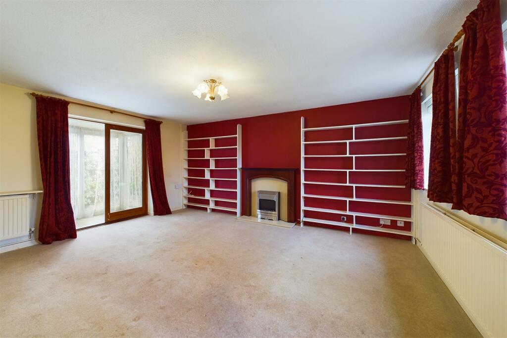 Additional image 6 of DETACHED | BASIC UPDATING | STOKE LODGE