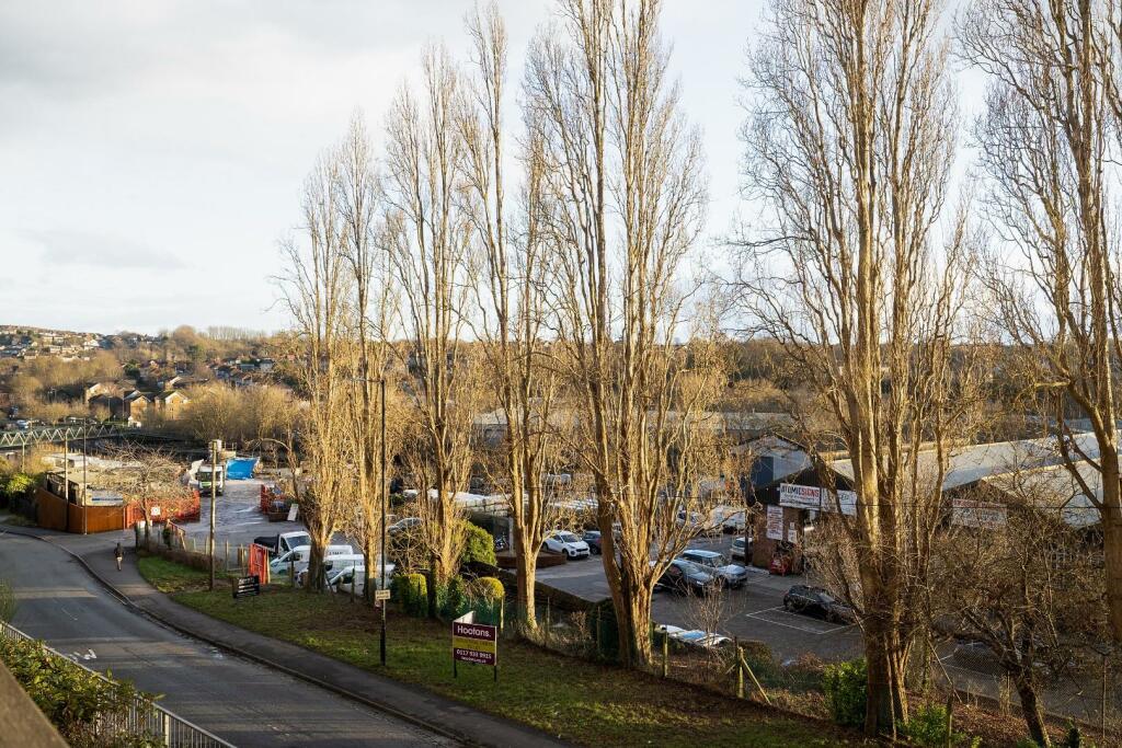 Additional image 13 of Weavers Mill Close, St George