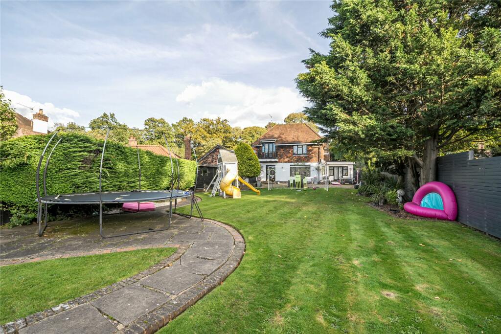 Additional image 24 of Hollydale Drive, Bromley