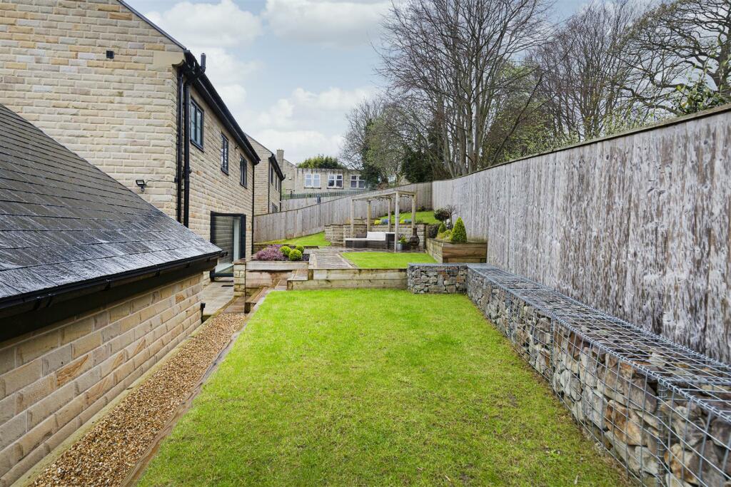 Additional image 45 of Snelsins Road, Cleckheaton