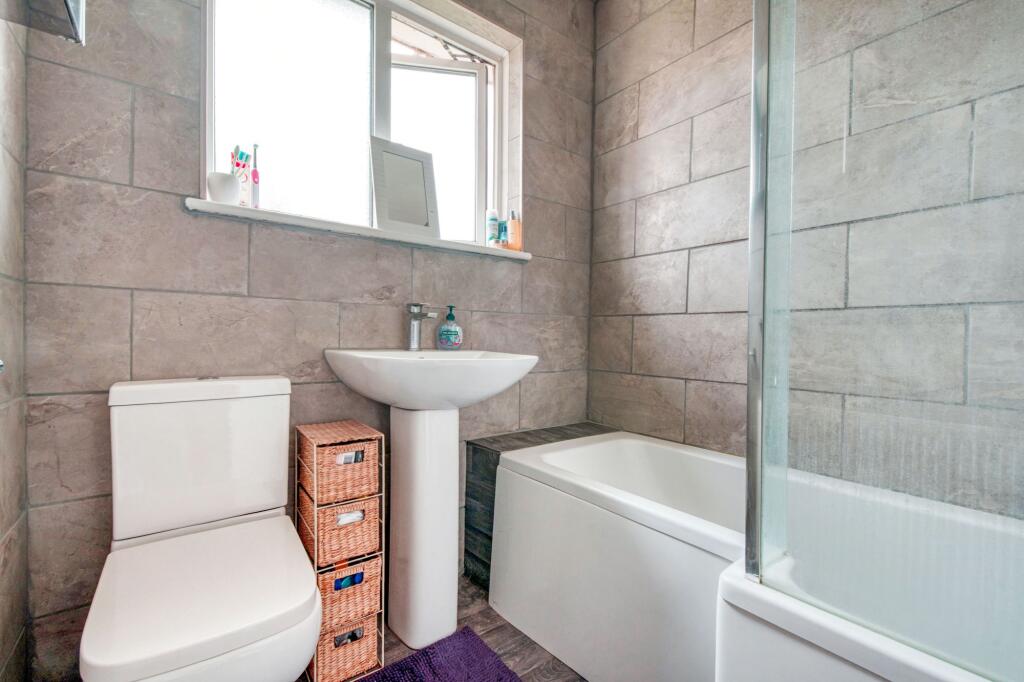 Additional image 10 of Mount Court, West Wickham, BR4