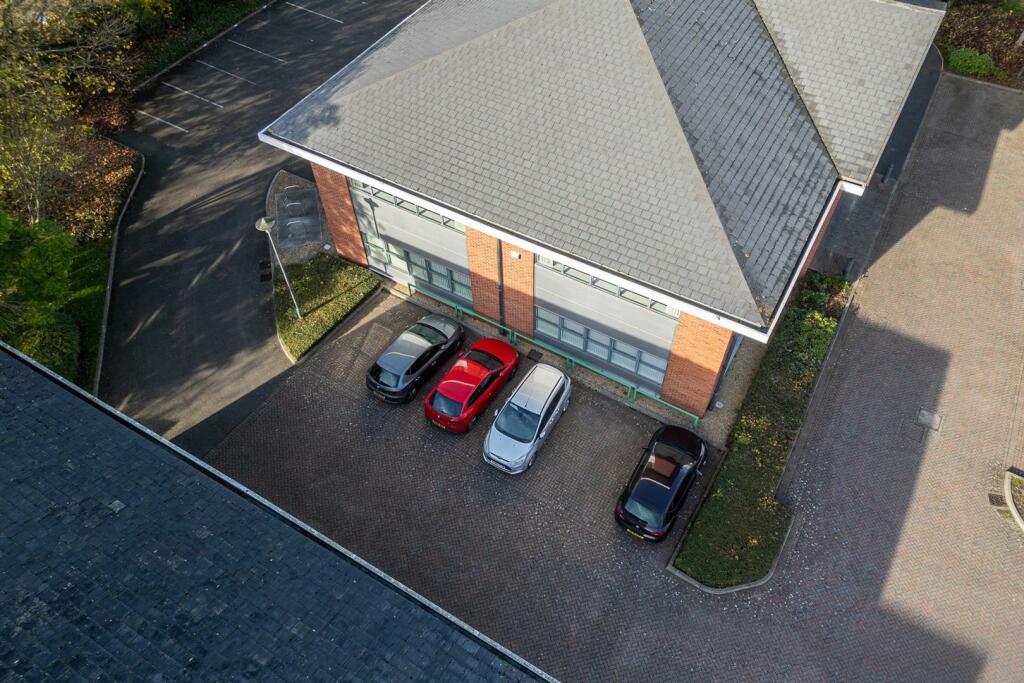 Additional image 33 of FREEHOLD OFFICE BUILDING | BS20