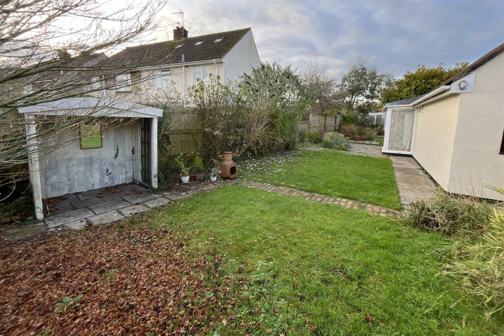 Additional image 37 of DETACHED | BASIC UPDATING | STOKE LODGE
