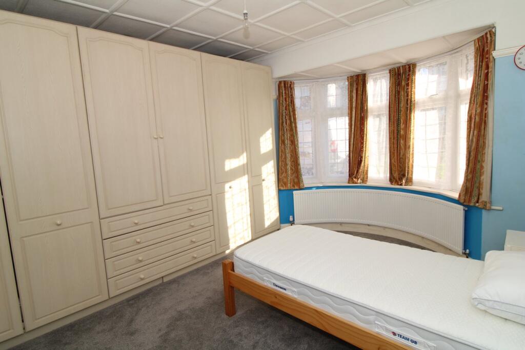 Additional image 12 of The Crescent, West Wickham, BR4