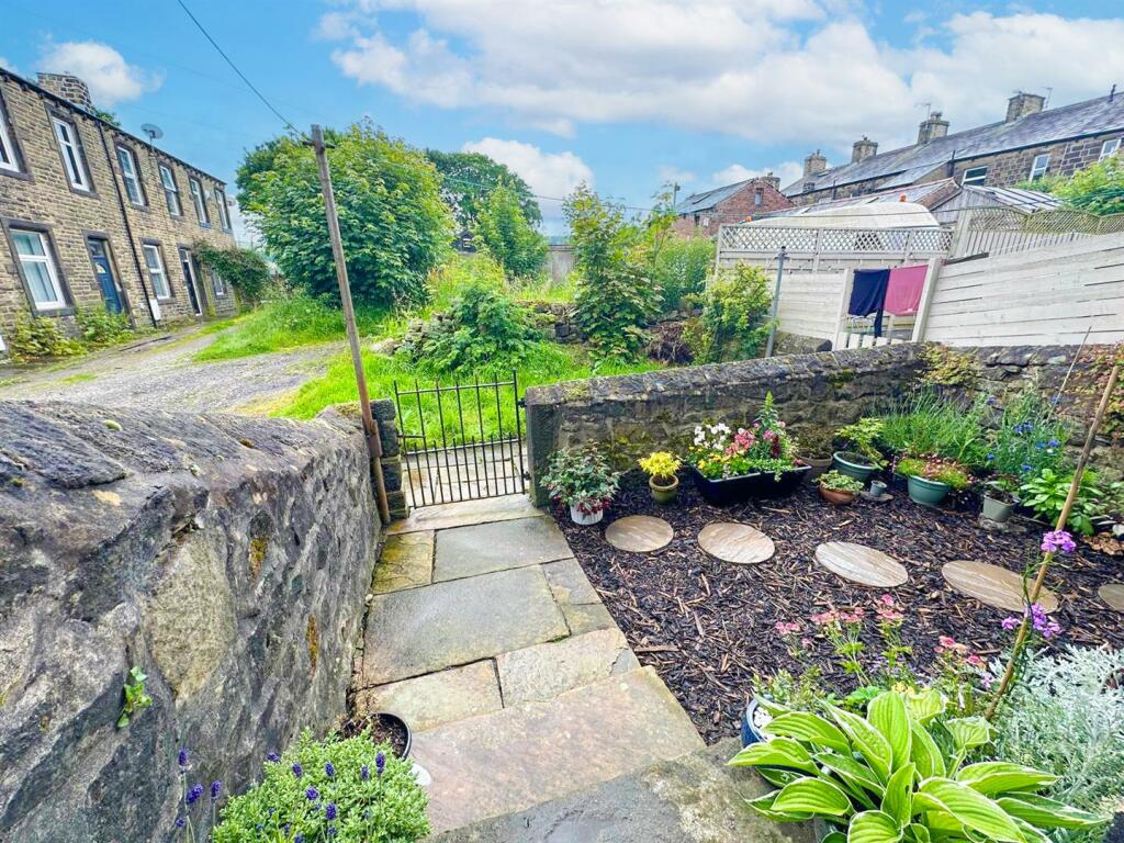 Additional image 12 of Thomas Street, Cross Hills