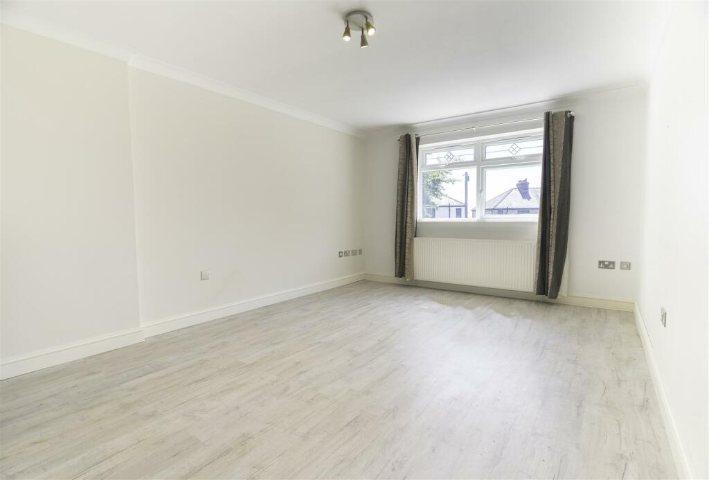 Additional image 4 of Brentford Road, Low Moor, Bradford