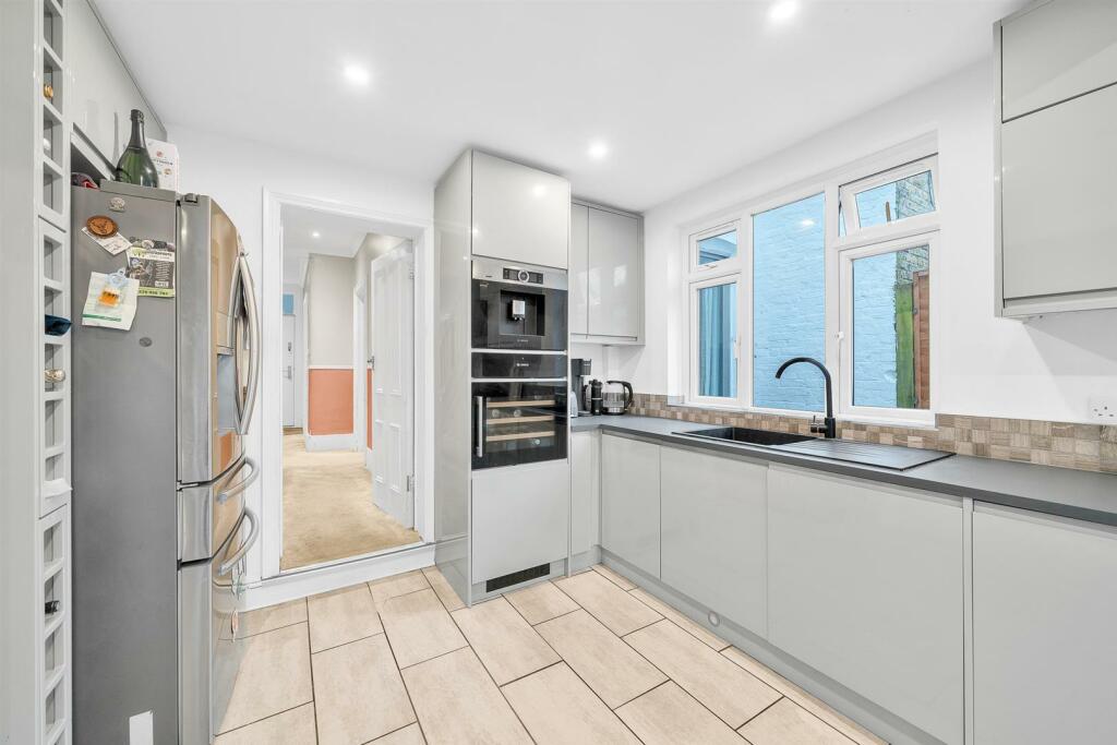 Additional image 6 of Gilbert Road, Bromley, BR1