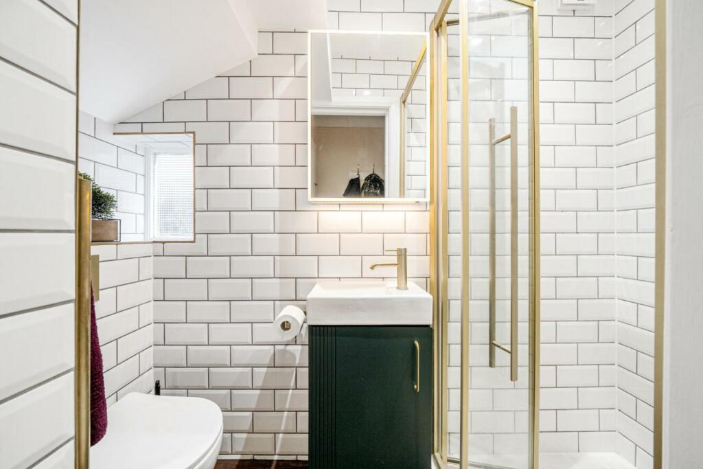 Additional image 16 of Oakdene Avenue, Chislehurst