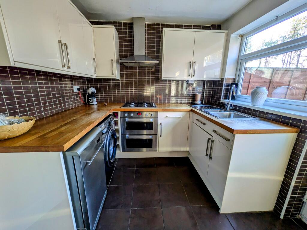 Additional image 5 of Oakway, Bradford, BD11