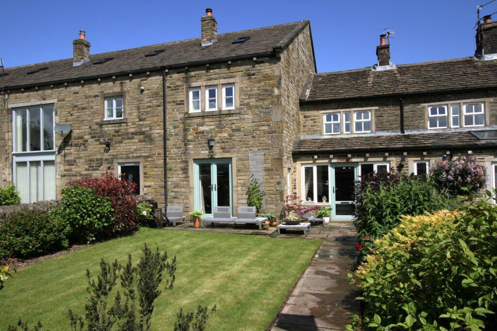 Additional image 12 of 4/5 Bedroom House for Sale -End ‘ole  9 Denholme House Farm Drive  Denholme  BD13 4AB