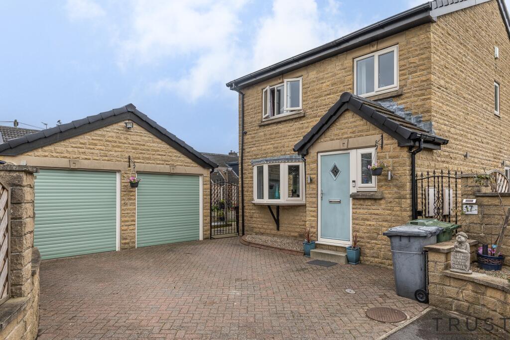 Additional image 51 of Manor Park Gardens, Gomersal BD19 4BA