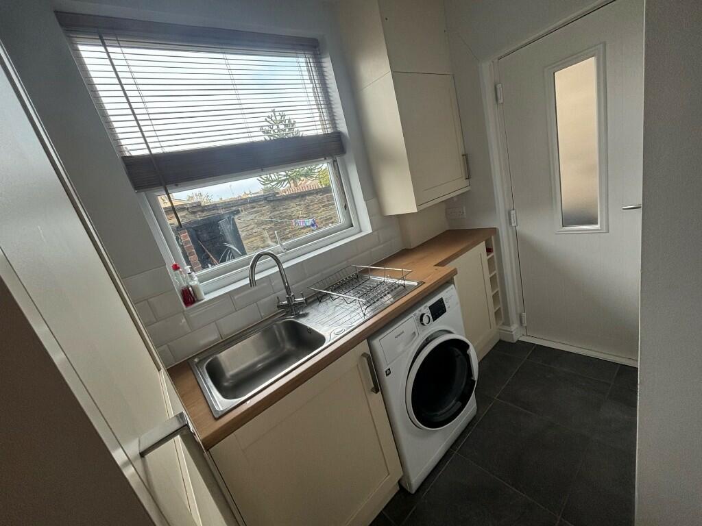 Additional image 5 of Crooke Lane, BD15