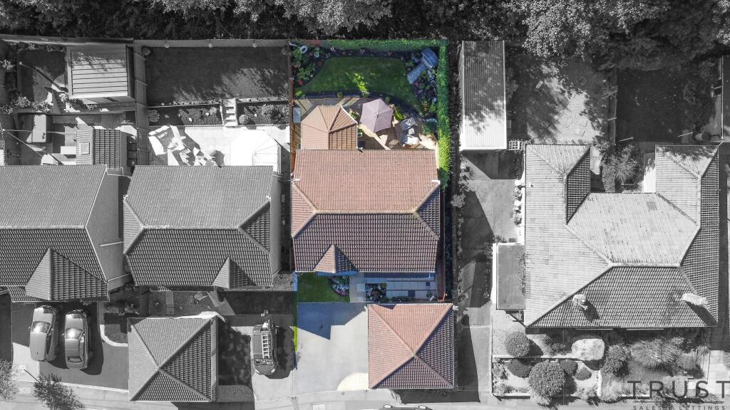 Additional image 57 of Pyenot Gardens, Cleckheaton