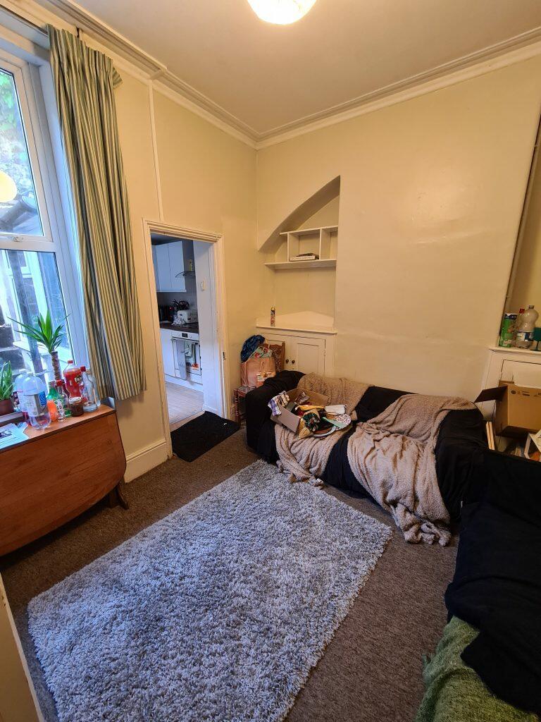 Additional image 3 of Byron Place Ref: 152