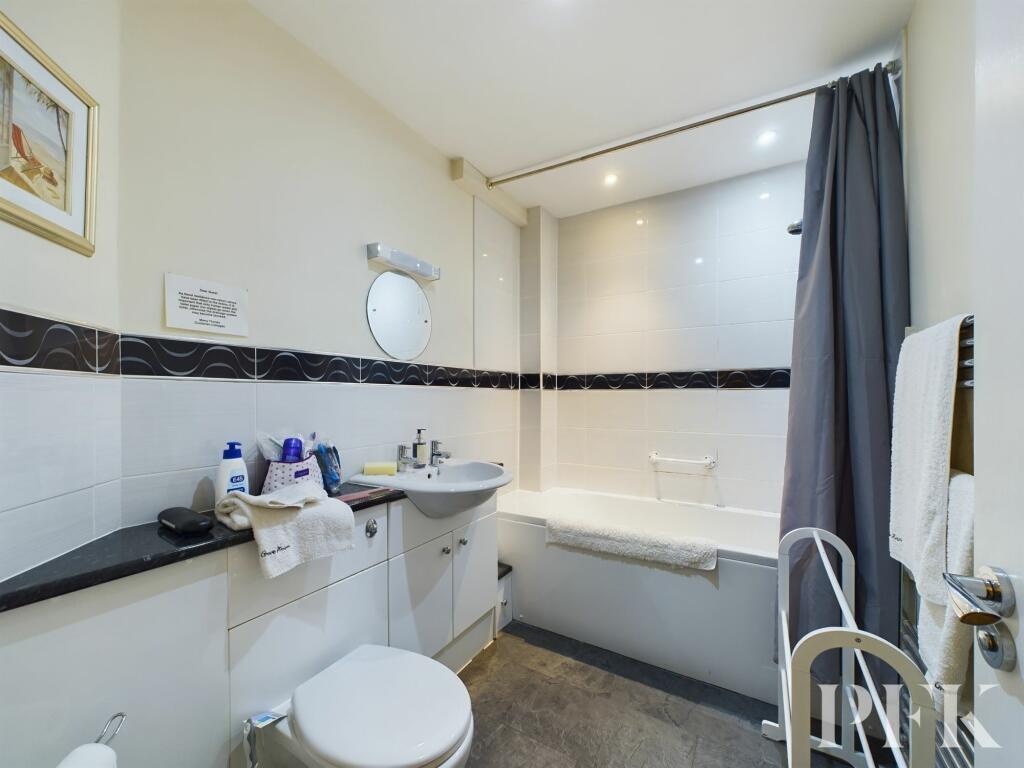 Additional image 10 of Elliott Park, Greta Grove House Elliott Park, CA12