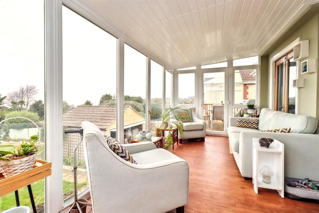 Additional image 11 of Nestled along a much admired Road in Upper Clevedon.