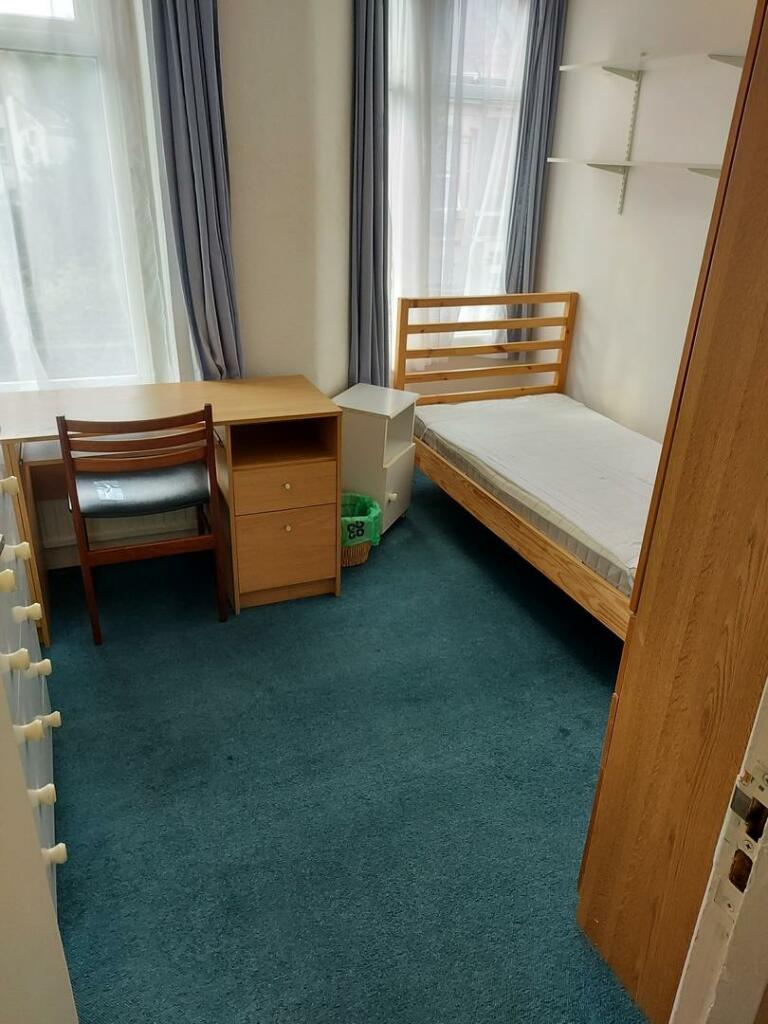 Additional image 13 of Victoria Park, Bristol