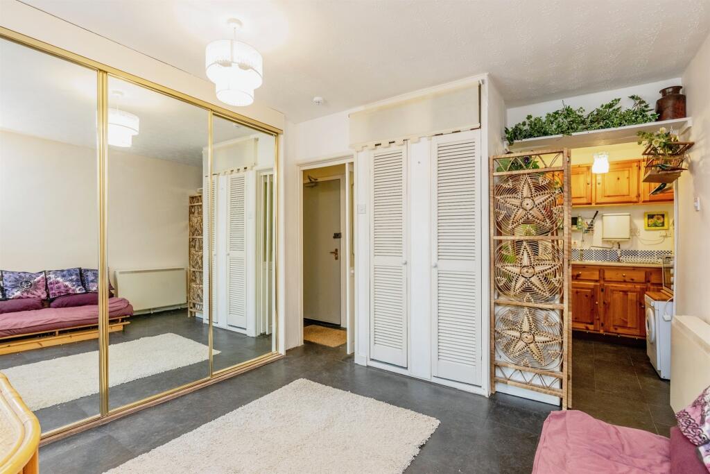 Additional image 4 of Wetherell Place, Bristol