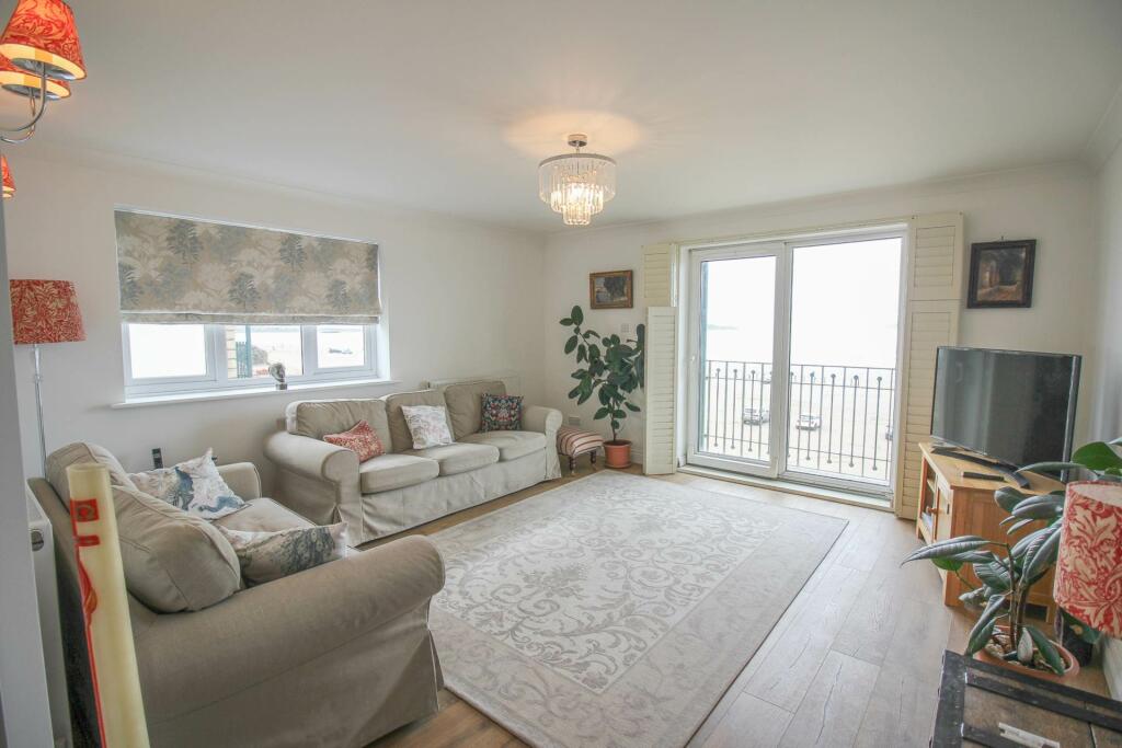 Additional image 4 of Royal Sands-Beach Front Location