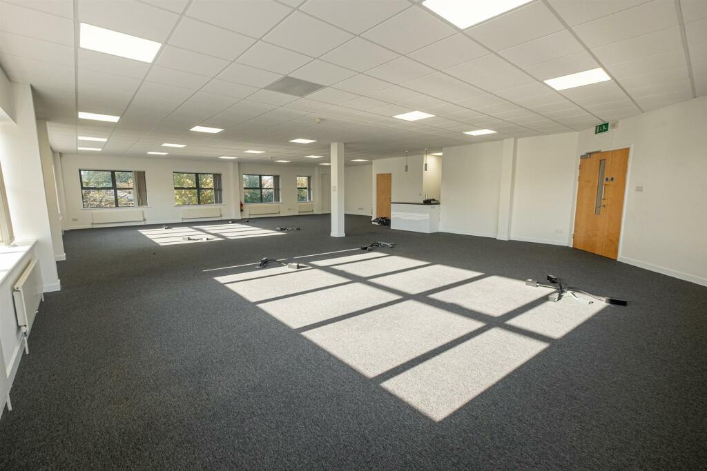 Additional image 26 of FREEHOLD OFFICE BUILDING | BS20