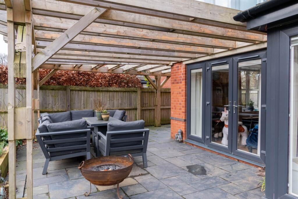 Additional image 30 of 32 Winstones Road