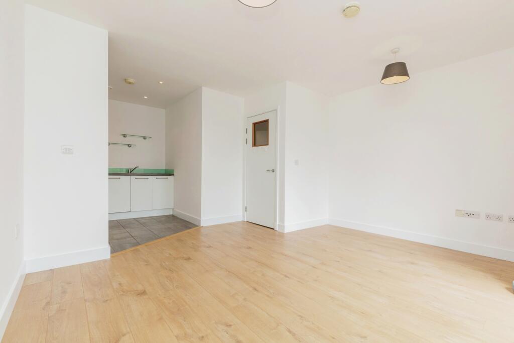 Additional image 5 of 526 Fishponds Road, Bristol, BS16